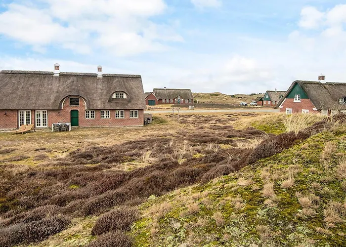 6 Person In Fano-by Traum